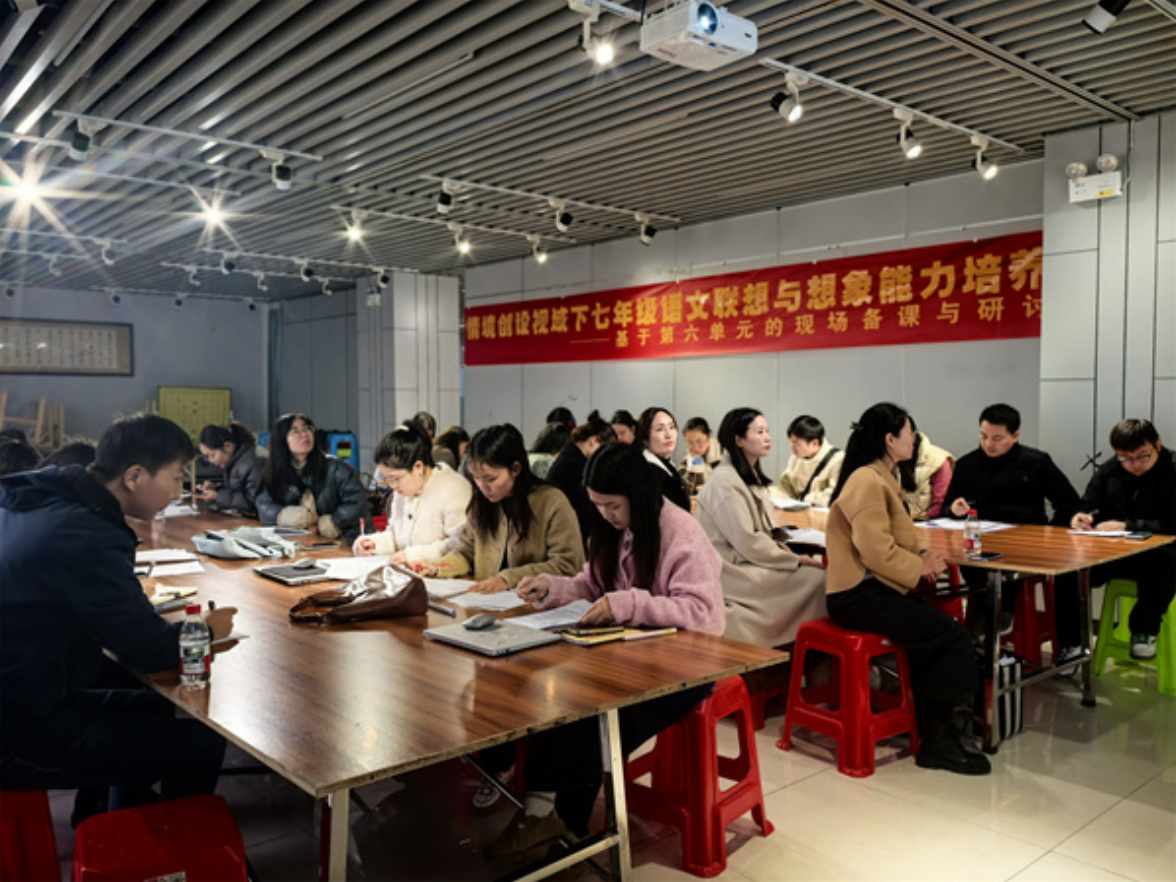 新晃：情境赋能思维 素养落地课堂