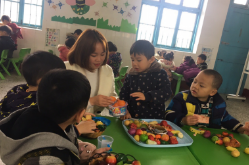 邓绚珂：以爱为帆，以心为舵