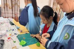 衡阳县杉桥镇中心小学：书画名家进校园  翰墨丹青润童心