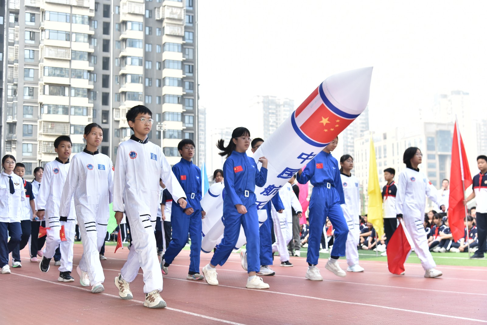 6.1科技方阵 (2).JPG