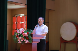 新学期校长说 | 桃江县城南小学丁峻彪：心中有信仰，脚下有力量