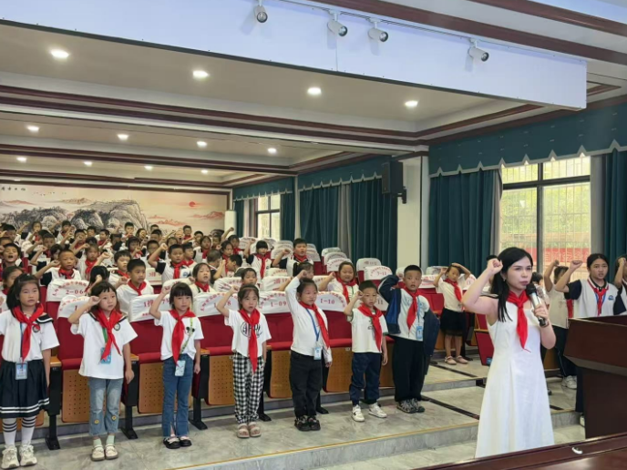 【耒阳站】实验中学铁路园分校：强国复兴有我，争当新时代好队员