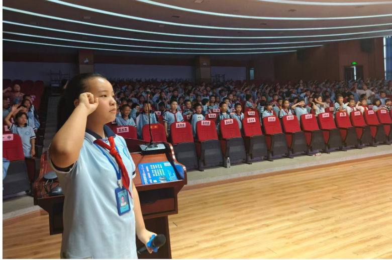 【新晃站】思源实验学校： 红领巾飘扬，新梦想起航