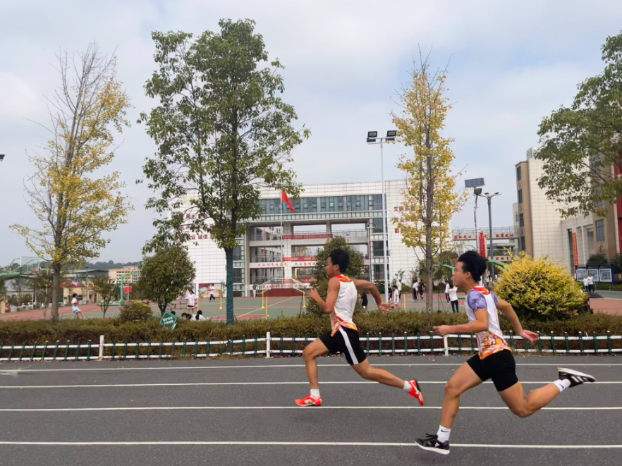 【耒阳站】耒阳市五里牌中学举行第四届健身运动会