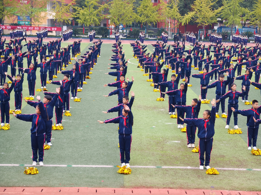 【鼎城区站】严家岗小学：啦啦操绽放活力  400学子点燃区运激情