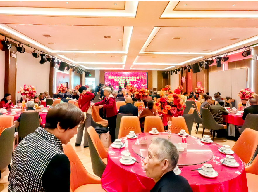 【衡东县站】新塘镇中心学校：情暖金秋，爱在重阳