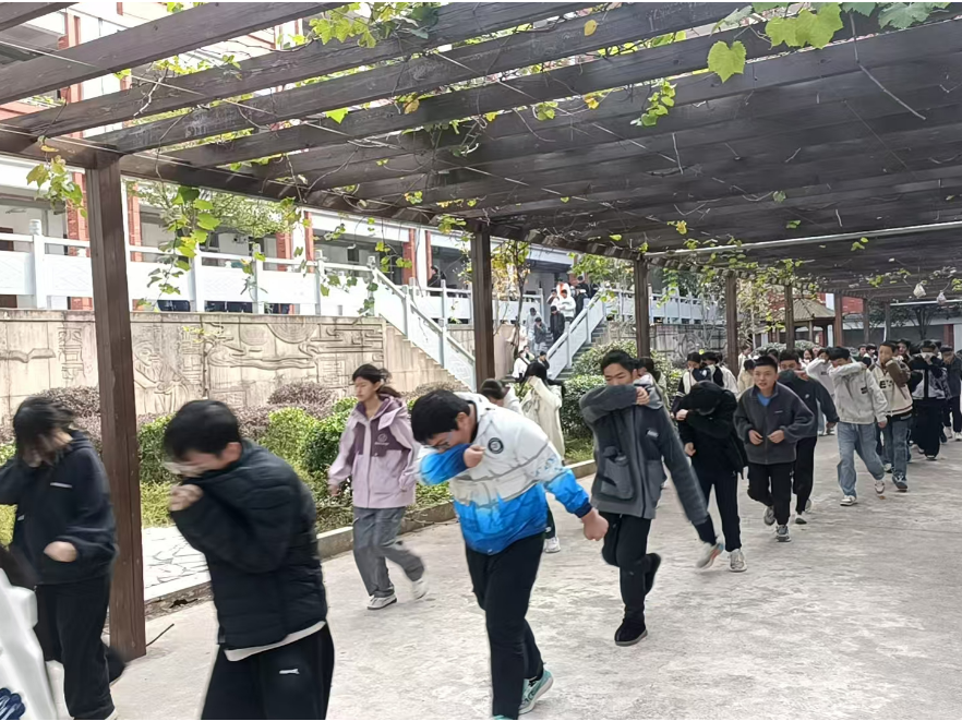 【衡阳县站】弘扬中学：防患未“燃”始于行，消防演练伴成长