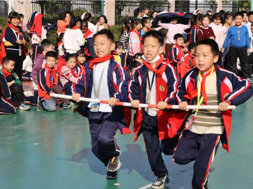 【耒阳站】紫峰小学：“旋风跑”开赛 少年竞逐展活力