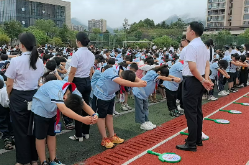 【新晃站】思源实验学校：感恩师心，趣味同行