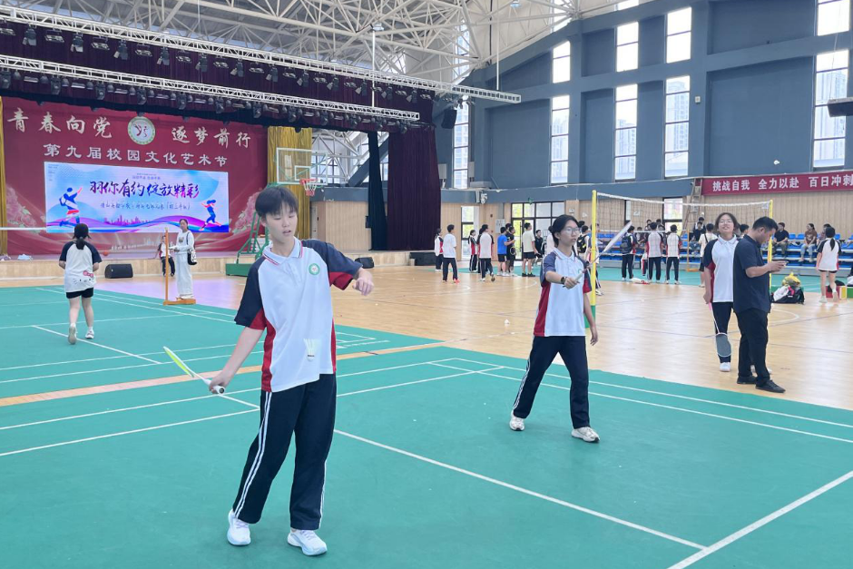 【衡东县站】杨山实验学校：“羽”你有约 绽放精彩