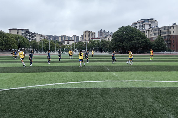 【衡阳县站】蒸阳学校：绿茵称雄 双冠加冕