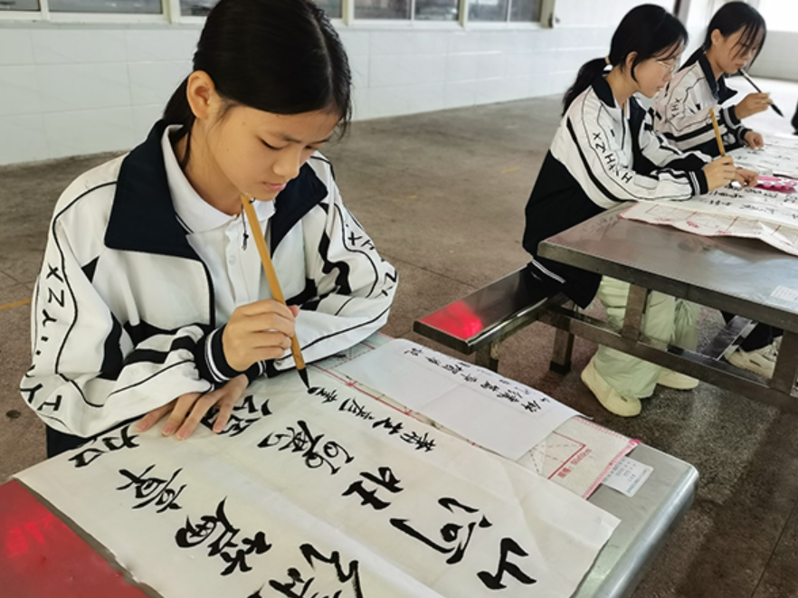 【衡阳县站】弘扬中学：翰墨书韶华，丹青绘梦想