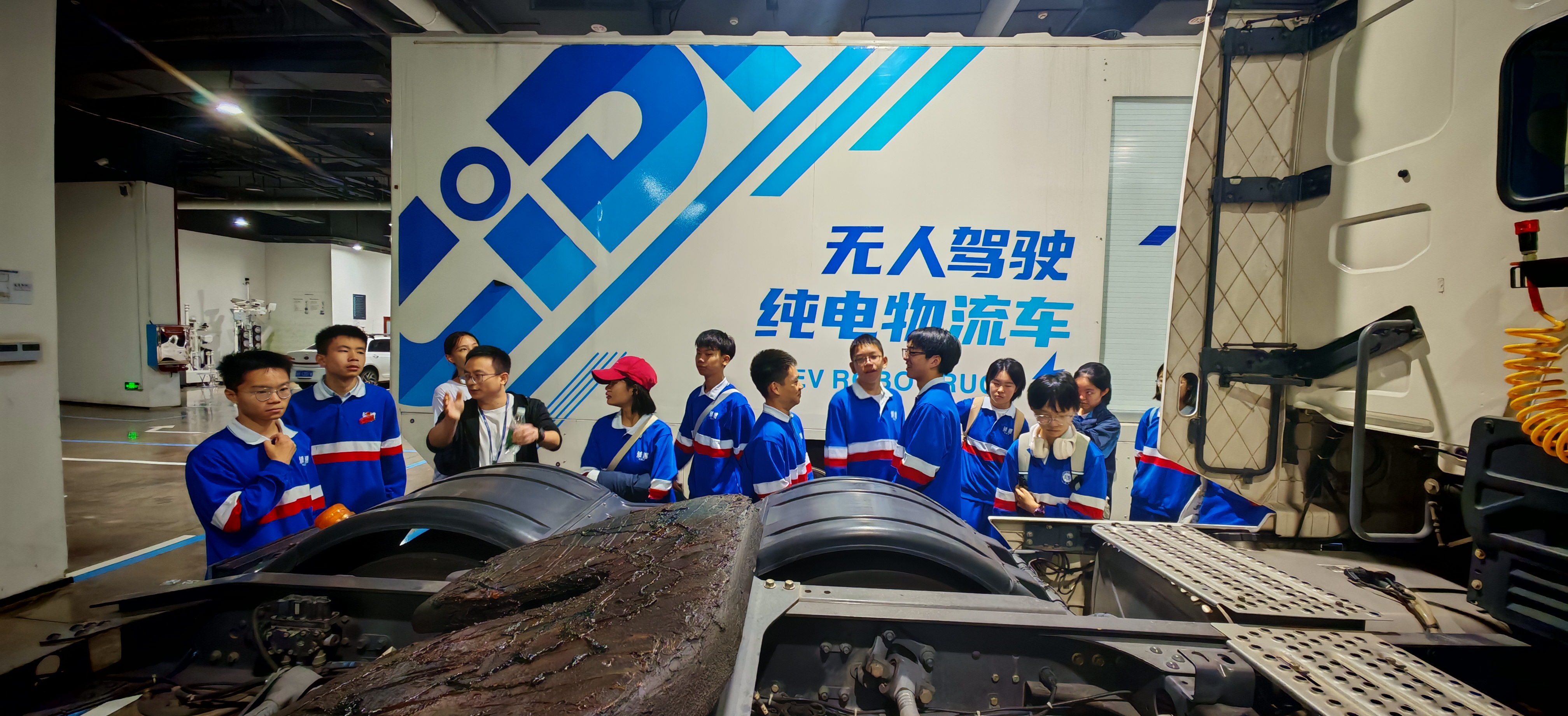 4.静态车辆展示1.jpg