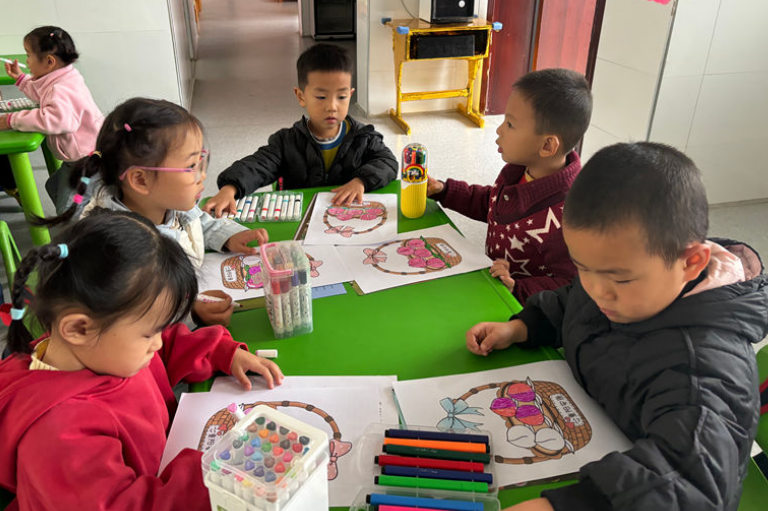 常德市鼎城区尧天坪公立幼儿园：童心巧手  爱表重阳