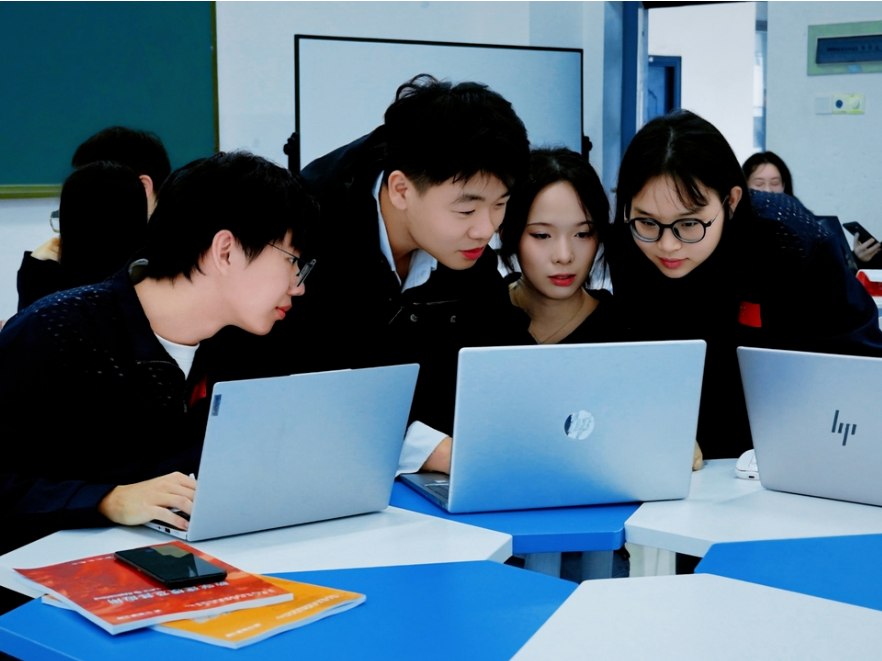 硬核突围！湘潭理工学院斩获数学建模全国一等奖