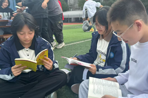 书香遇草木，汨罗城北中学解锁阅读新体验