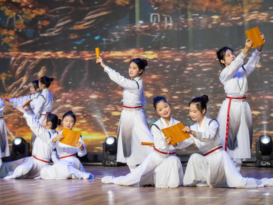 湘潭县“书润莲乡-读经典共成长”阅读活动成果展圆满举行