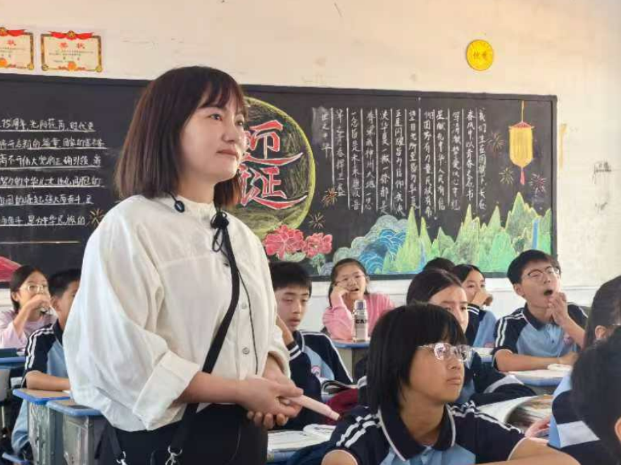 立德树人 躬耕教坛|汨罗市归义中学何桂：春风话语廿五载  匠心育人守初心