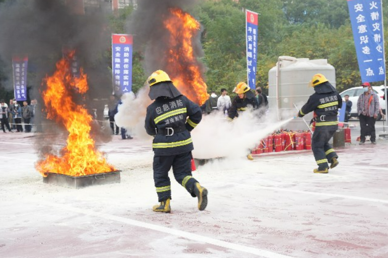 衡阳市石鼓区人民路小学：勇夺全市消防技能比武冠军