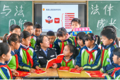 道县：宪法精神深植学生心间