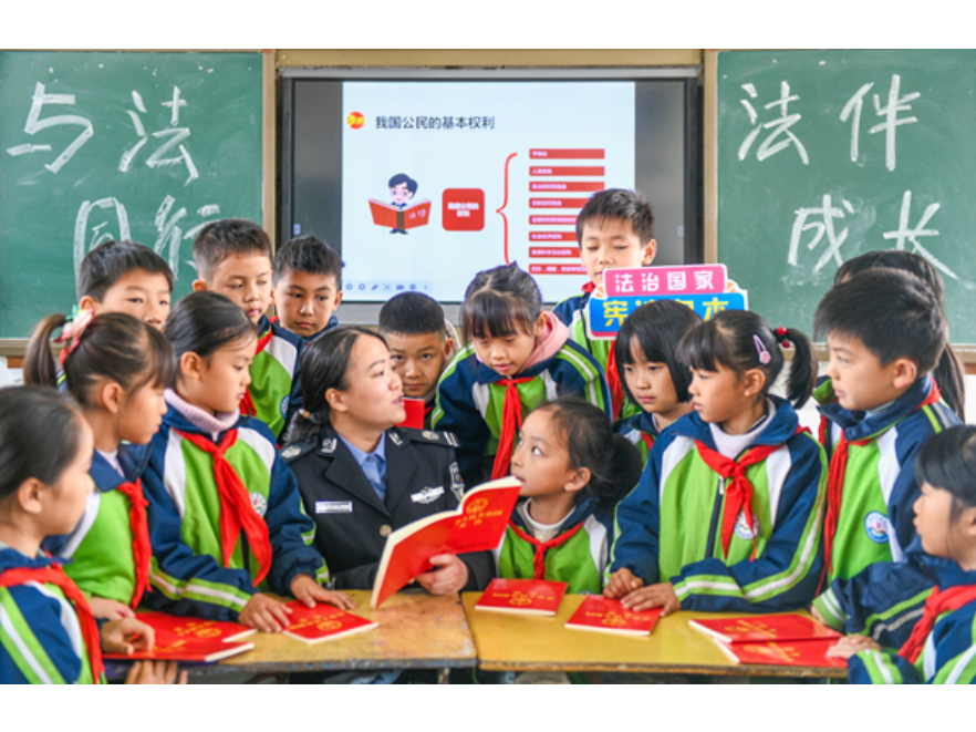 道县：宪法精神深植学生心间