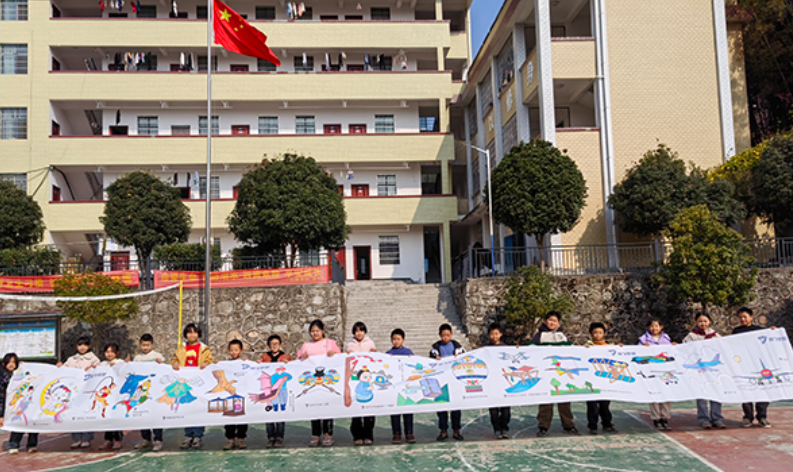 衡阳县九峰学校：“我的飞行梦，我的航天心”航空科技节举行