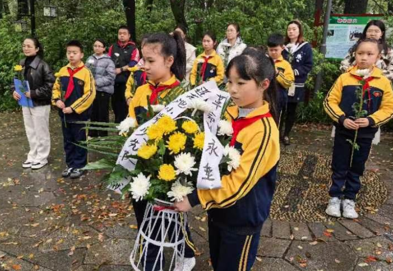 追思革命先烈 常德市武陵区莲花池小学开展清明祭英烈主题活动