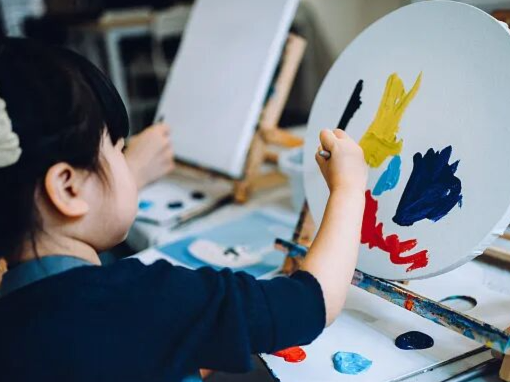 鼓励放宽儿童免票身高年龄限制！两部门发文推进儿童友好建设