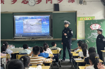 新晃一完小：教联体联动护成长 交通安全进校园
