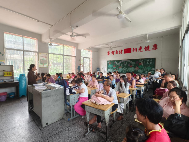桑植县瑞塔铺小学：家校同心护成长  安全护航伴前行