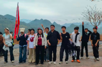 江华县小圩中学：重走红军路，将红色基因厚植于青春血脉中