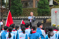 新晃侗族自治县各学校开展清明祭英烈系列主题活动