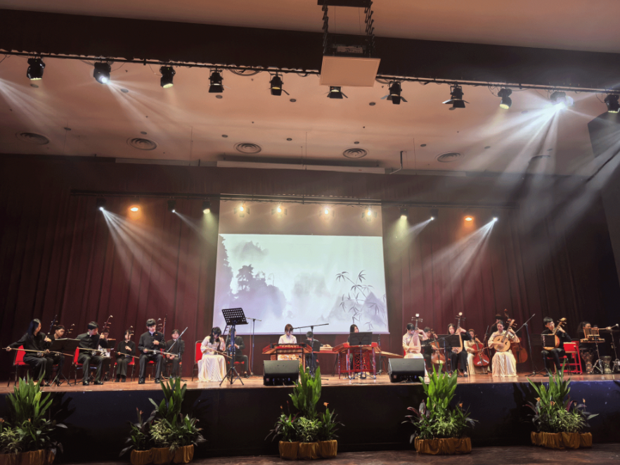 湖南工业大学与马来亚大学文化艺术交流音乐会成功举行