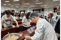 让非遗美食“活”起来  湘菜米其林大师进湘潭大学课堂