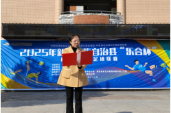 新晃：“乐合杯”青少年足球联赛火热开赛