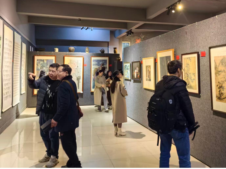 2025年永州市中小学教师美术、书法作品比赛暨展览活动在江华举办