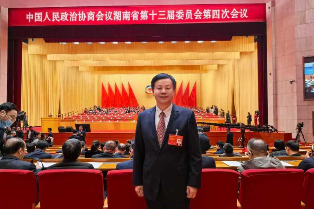 两会教育声音 |省政协委员谢永红：深化“支援大湘西”教育帮扶