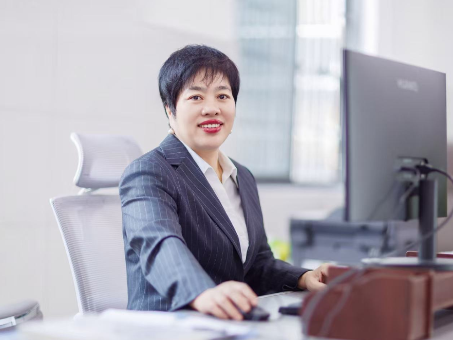 开学第一讲 | 衡阳市蒸湘区书山路小学黄秋红：以春光为序，共赴一座山的高度