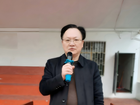 开学第一讲 | 衡阳市实验中学邓立云：以梦为马赴新程，不负春光向未来