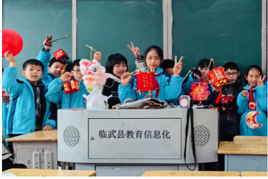 开学第一讯｜临武县：各校顺利开学 师生以“龙马精神”开启新征程
