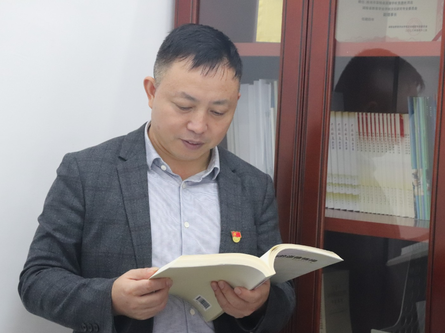 【书记校长谈治校】陈建林：分层培育让每个生命绽放独特色彩