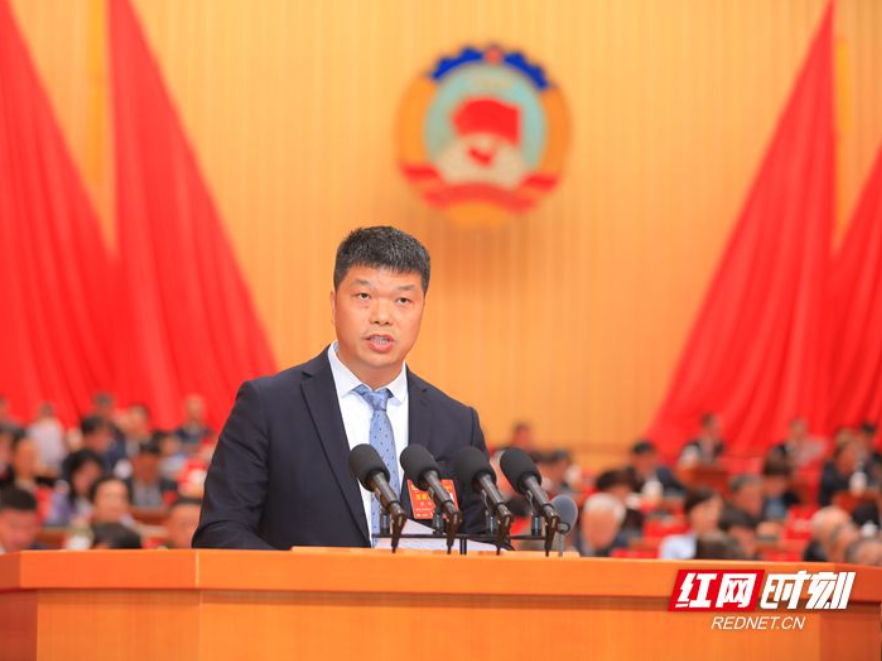 两会教育声音丨梁伟：以产业为依托 推进教育科技人才一体发展