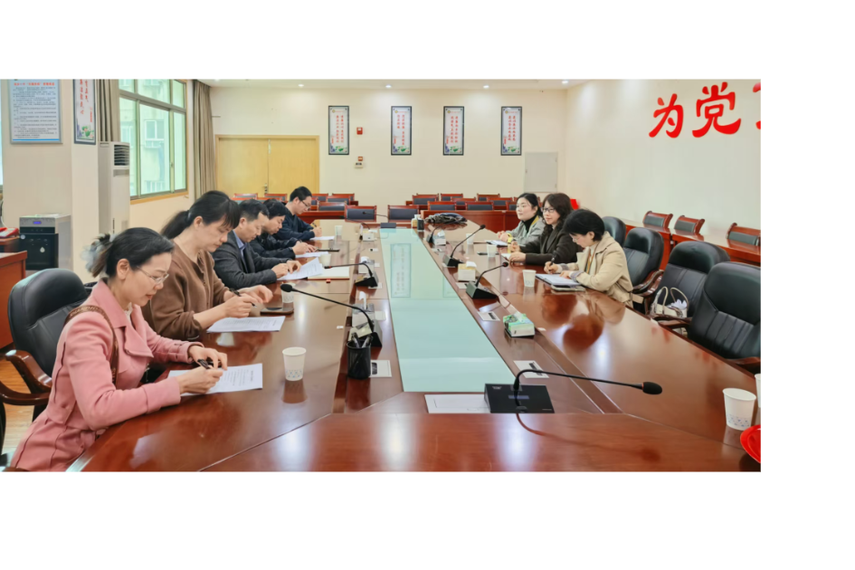 湘乡市教师进修学校深入一线开展教师培训需求调研