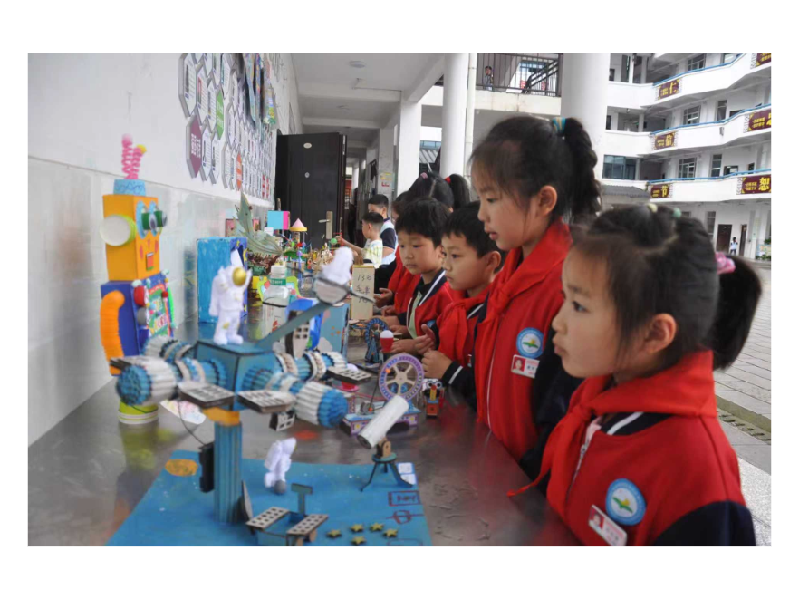 张家界市武陵源区军地小学：童心绘梦 科创启航 