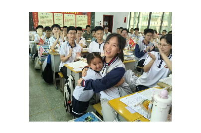 临武：萌娃送祝福  温情助高考
