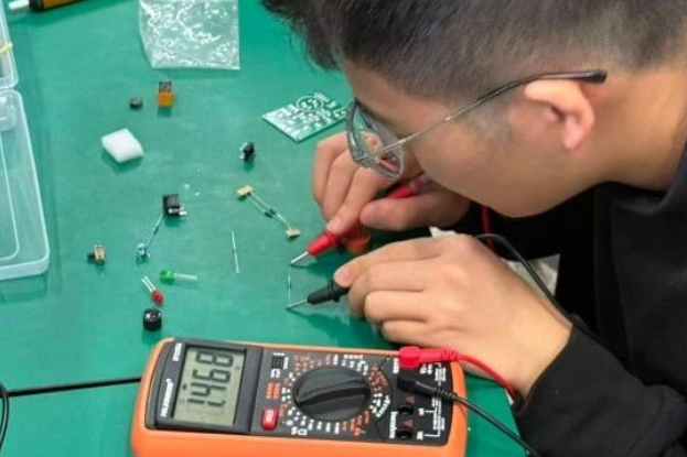 湘潭理工学院：当机器人遇上“项目制”