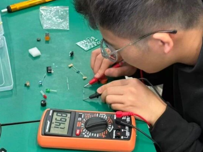 湘潭理工学院：当机器人遇上“项目制”