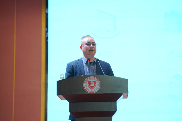 书记校长开学第一讲 | 衡南县第三中学肖家红：以青春赴春日之约，以笃行证少年锋芒