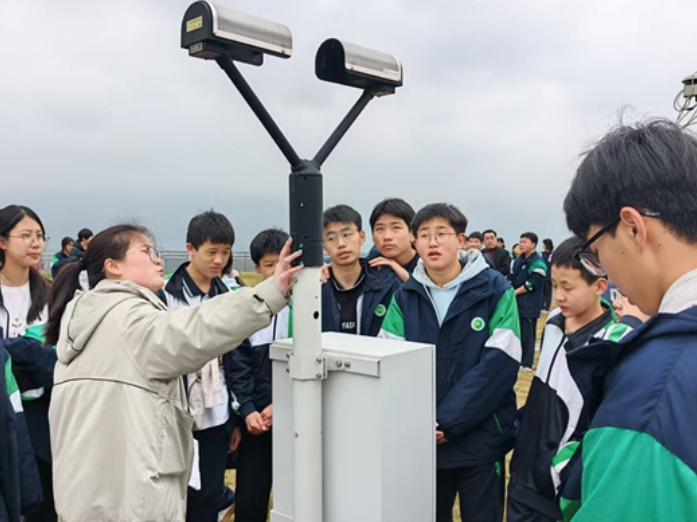 双牌：探秘气象科学 守护绿色家园