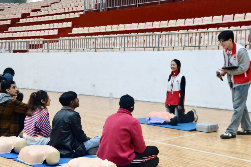 长沙医学院：青春携手跨国界，急救同心向未来